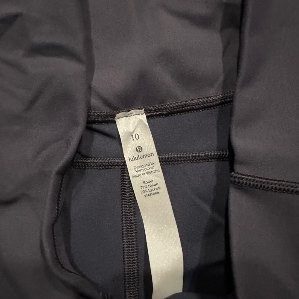 Lululemon spandex - Picture 3 of 4